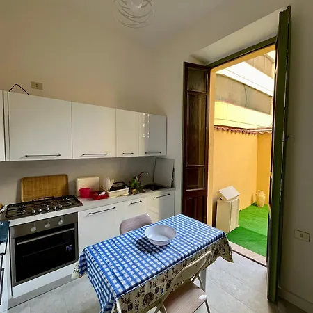 Apartment Chic Urban Retreat Con Giardino Luminoso Cagliari